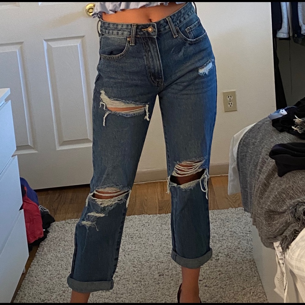 Forever 21 Ripped Mom Jeans